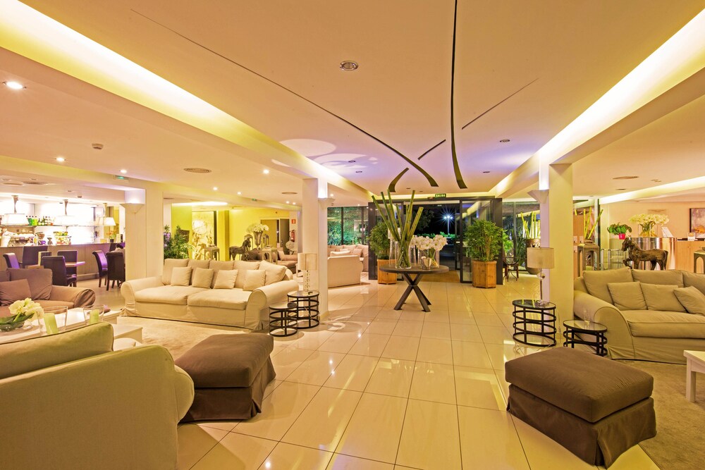 Hotel Eden Park by Brava Hoteles — 4-Star Luxury Hotel in Riudellots De La Selva, Spain