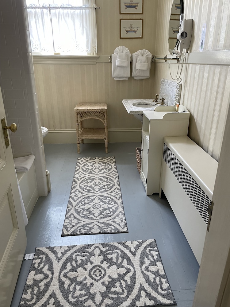 Moseley Cottage Inn & Town Motel - photo 72