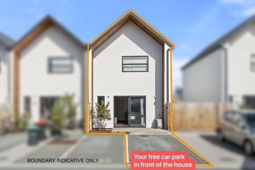 3BRM 3 Bathroom Central townhouse free car park — 4-Star Luxury Hotel in Christchurch, New Zealand