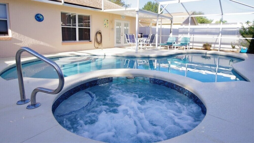 Pool Spa themed game room 4m to Disney — 4-Star Luxury Hotel in Orlando, United States