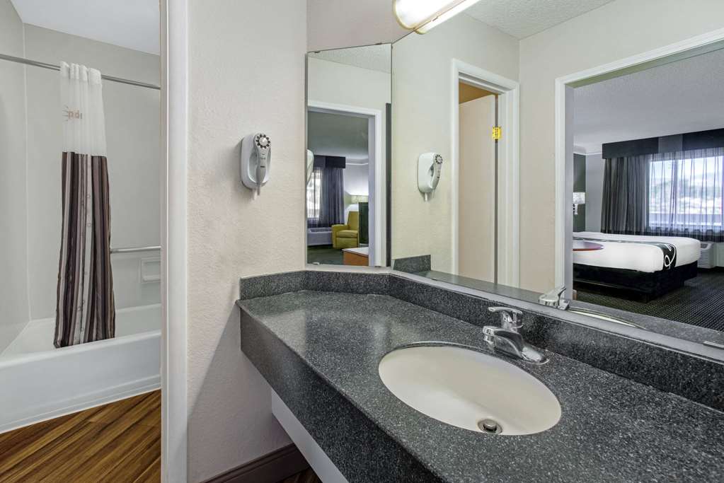 La Quinta Inn by Wyndham Tucson East - photo 19