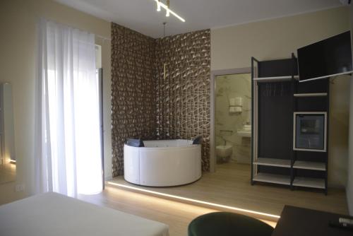 HT Room Spa & Suite — 4-Star Luxury Hotel in Brindisi, Italy