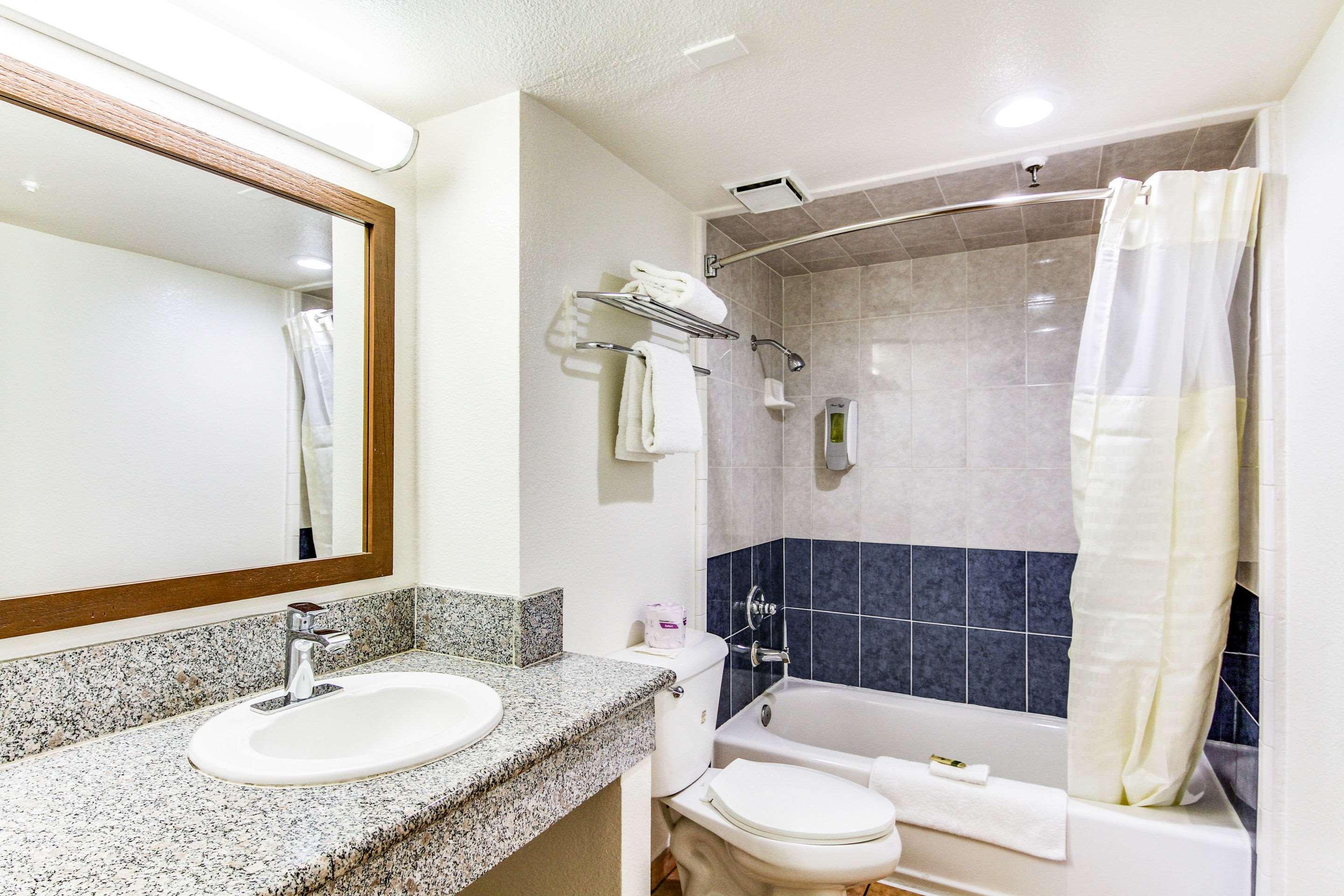 Rodeway Inn San Ysidro - photo 33