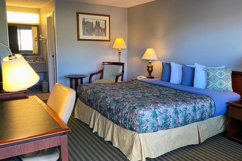 Lake Logan Inn - photo 25