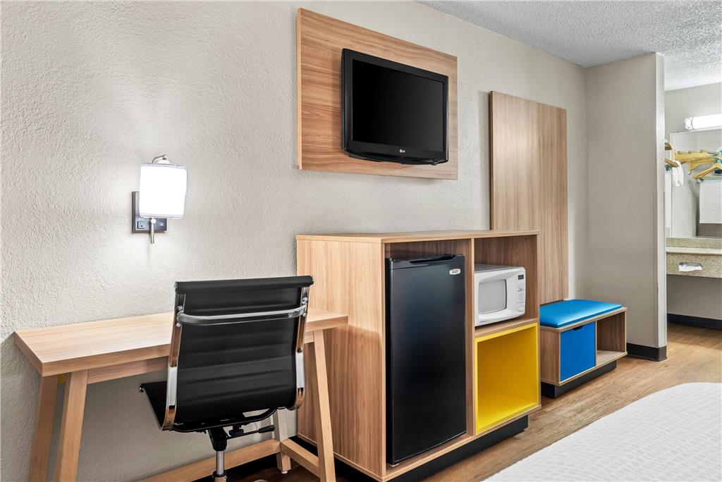 Days Inn by Wyndham Jacksonville NC - photo 18