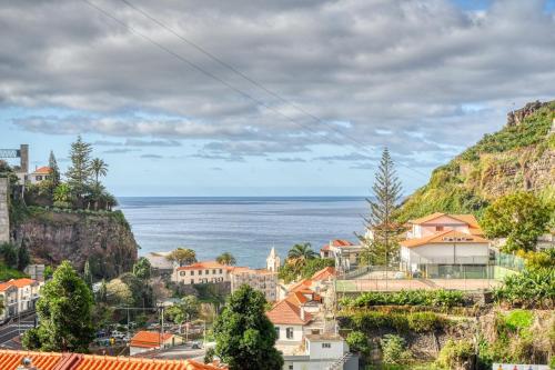 Lidia's Place a Home in Madeira — 4-Star Luxury Hotel in Ponta Do Sol, Portugal