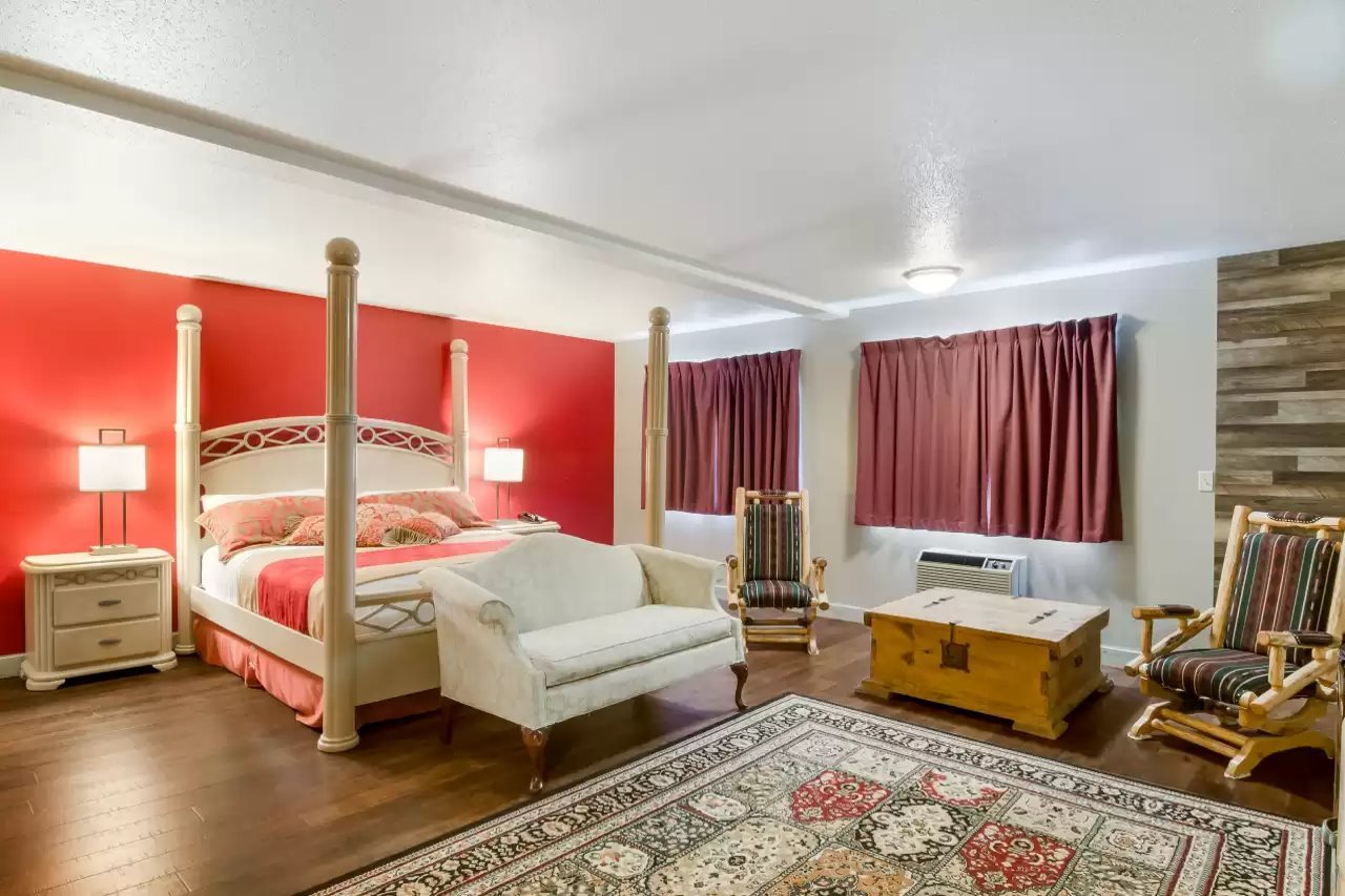 Econo Lodge Laramie WY - photo 12