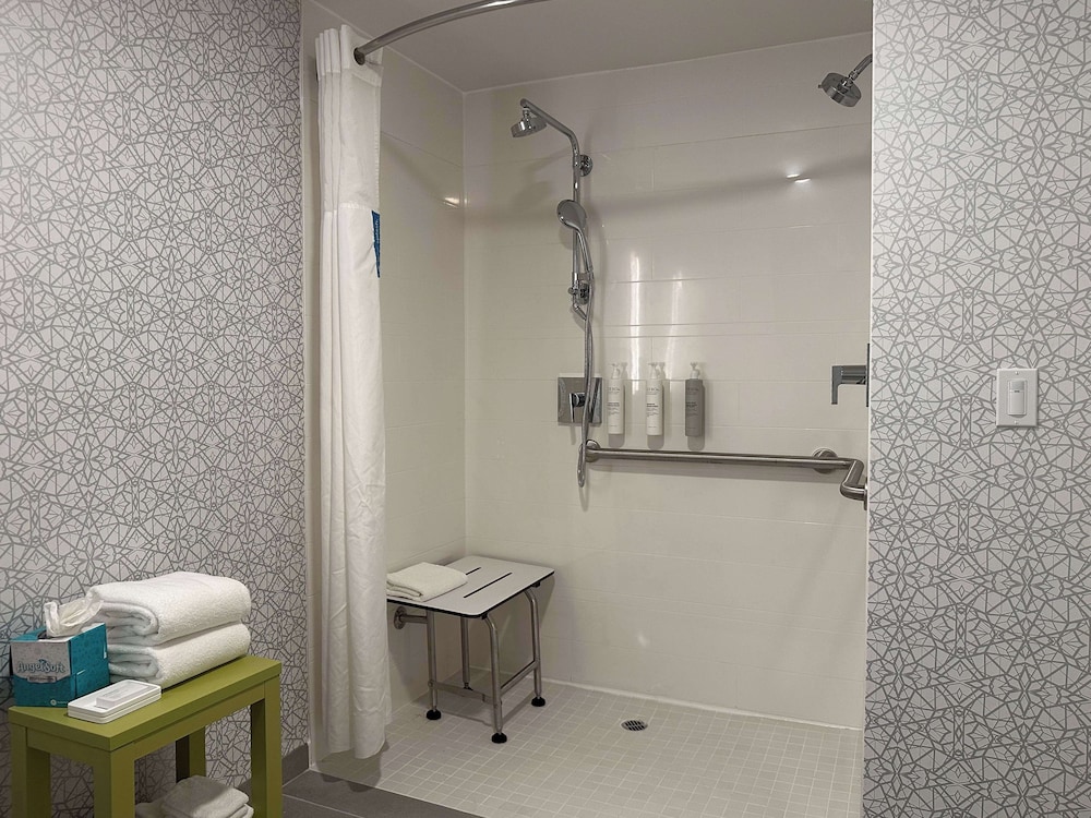 Hampton Inn Milpitas - photo 34