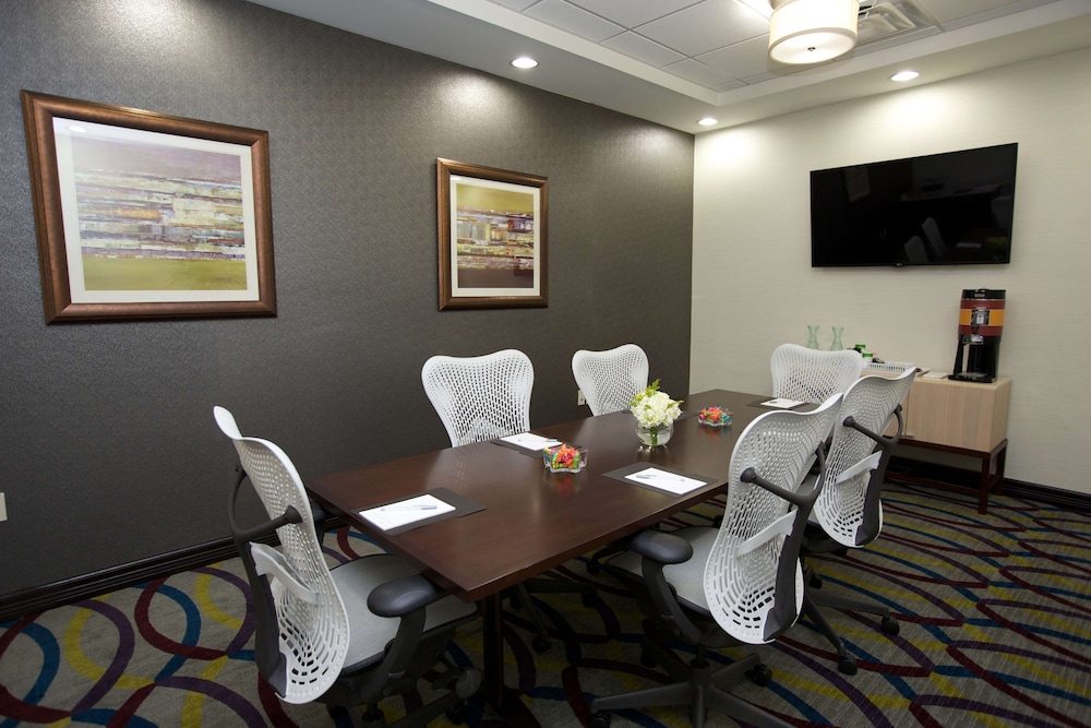 Hampton Inn & Suites Missouri City TX - photo 44