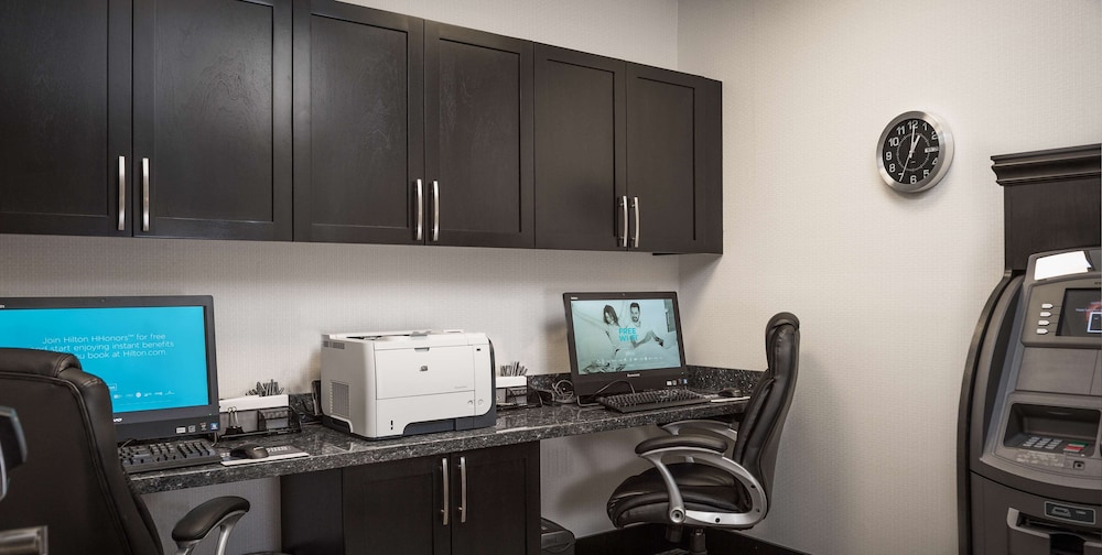 Hampton Inn & Suites La Crosse Downtown - photo 49