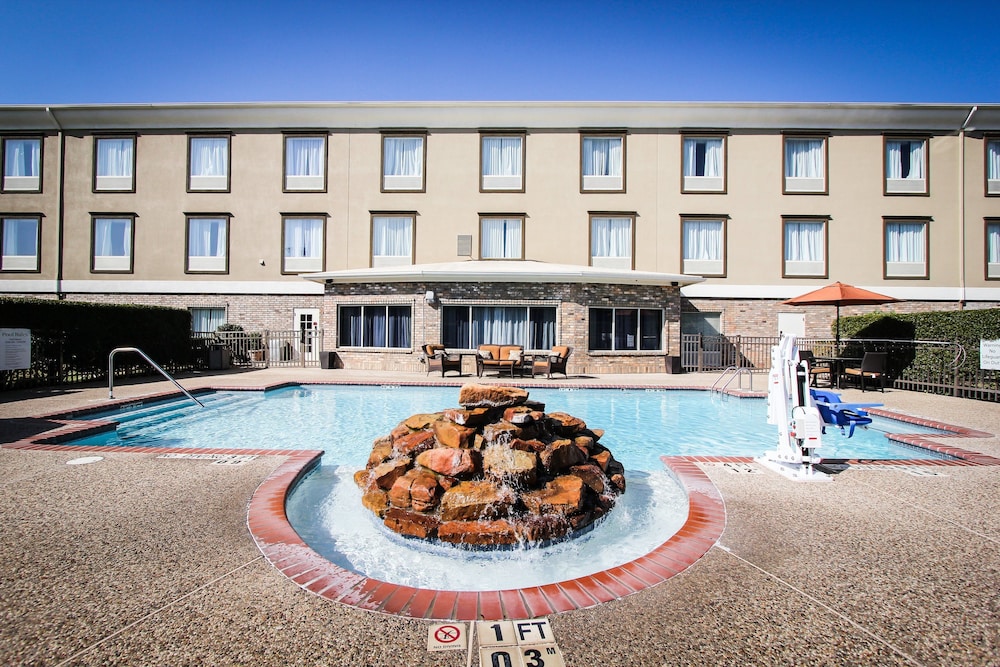 La Quinta Inn & Suites Nacogdoches - photo 2