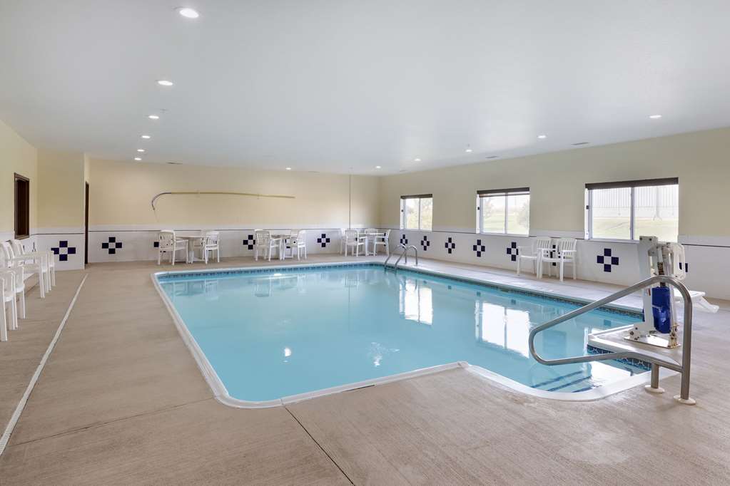 Comfort Inn & Suites Davenport Quad Cities - photo 33