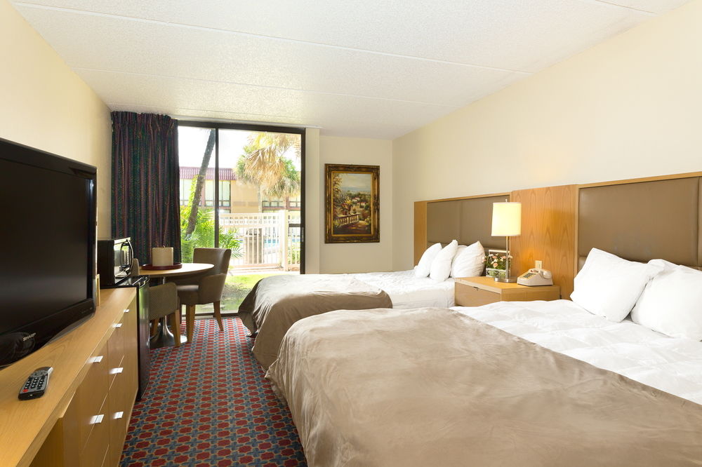 I Drive Grand Resort & Suites - photo 33