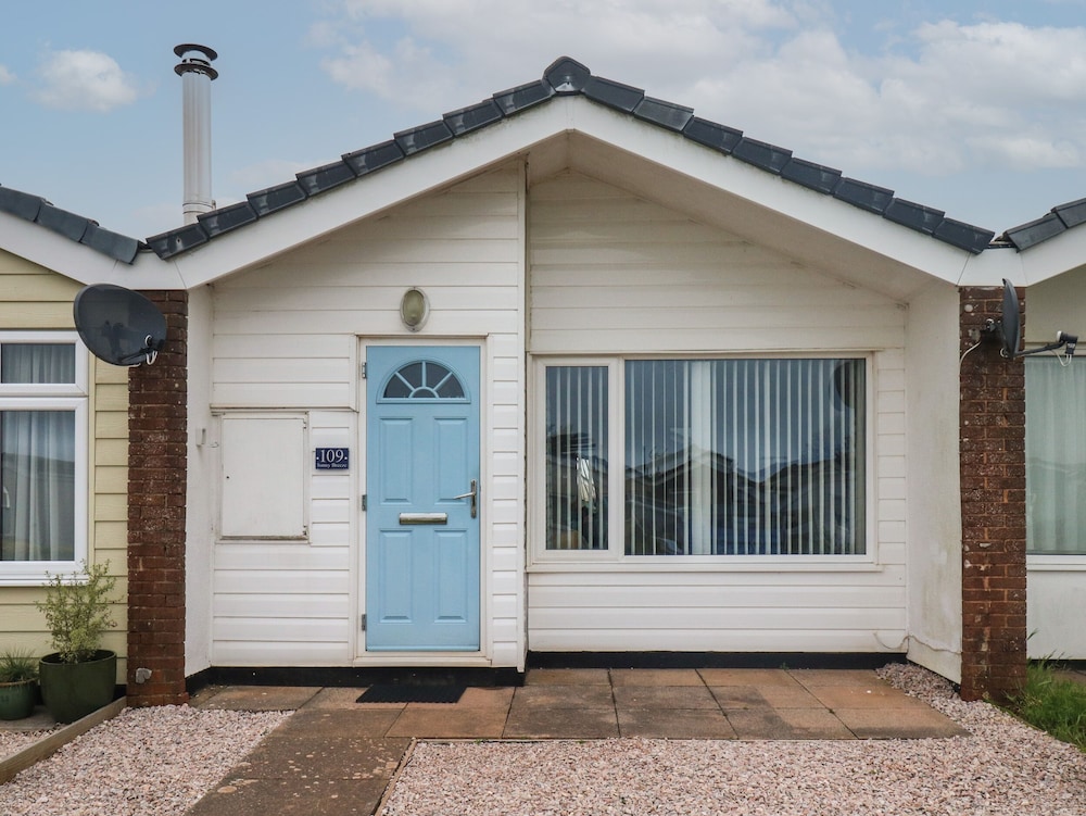 Sunny Breeze in Kingsbridge, United Kingdom