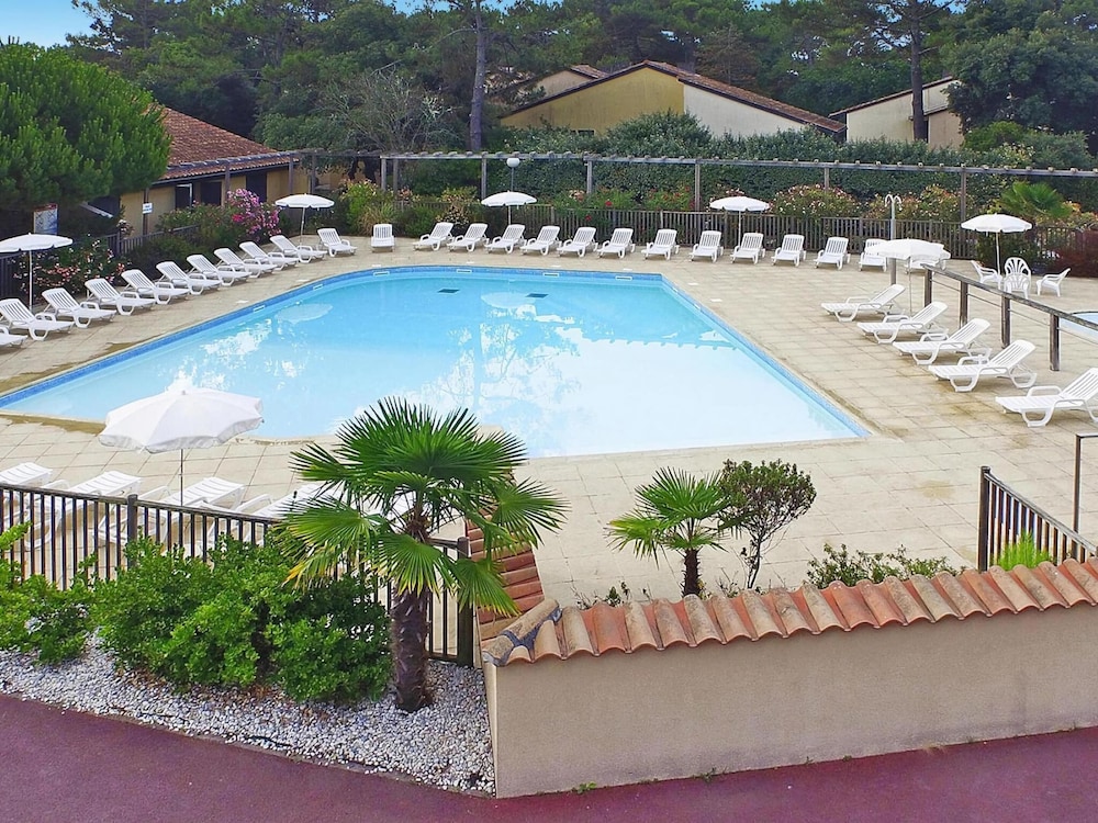 Everybody Loves - carbon neutral hotel in Kill Devil Hills