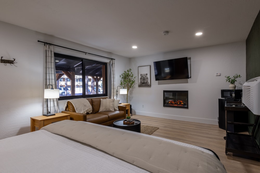 Timberlodge Inn - photo 4