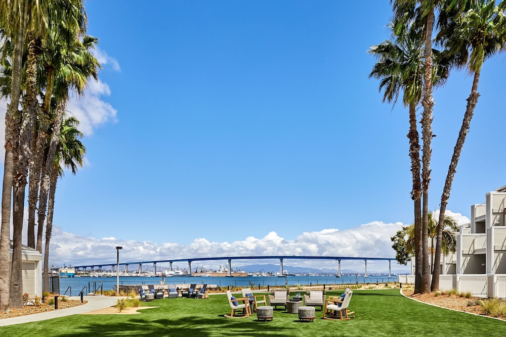 Coronado Island Marriott Resort & Spa - photo 24
