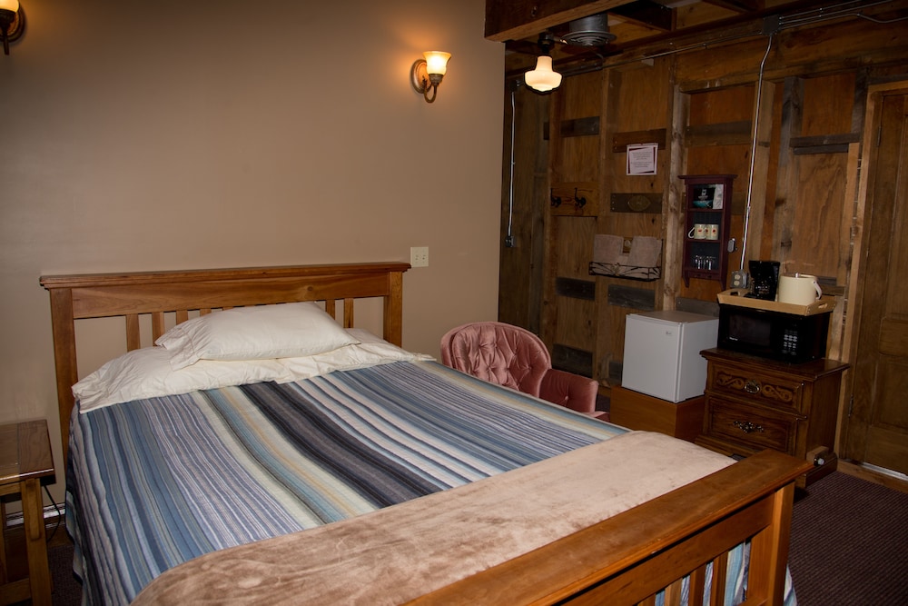 Stone Mill Hotel & Suites - photo 66