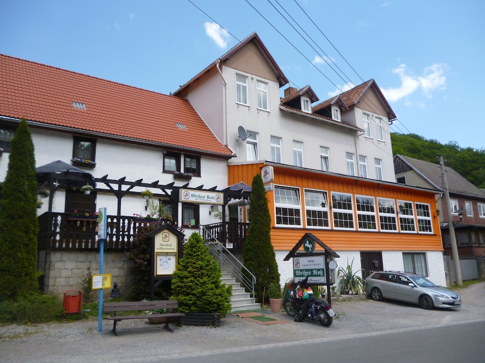 Hotel Weißes Roß - carbon neutral hotel in Thale