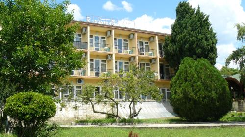 Briz 3 - carbon neutral hotel in Varna