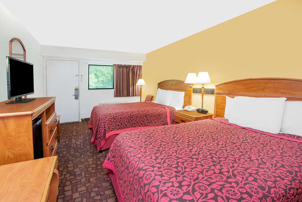 Days Inn by Wyndham Kingdom City - photo 9