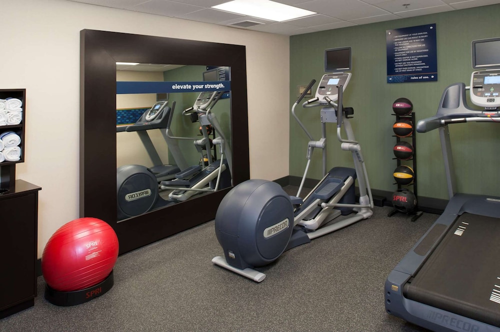 Hampton Inn and Suites Kokomo - photo 35