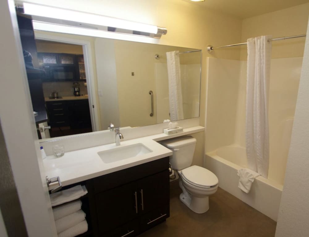 Candlewood Suites West Little Rock by IHG - photo 20