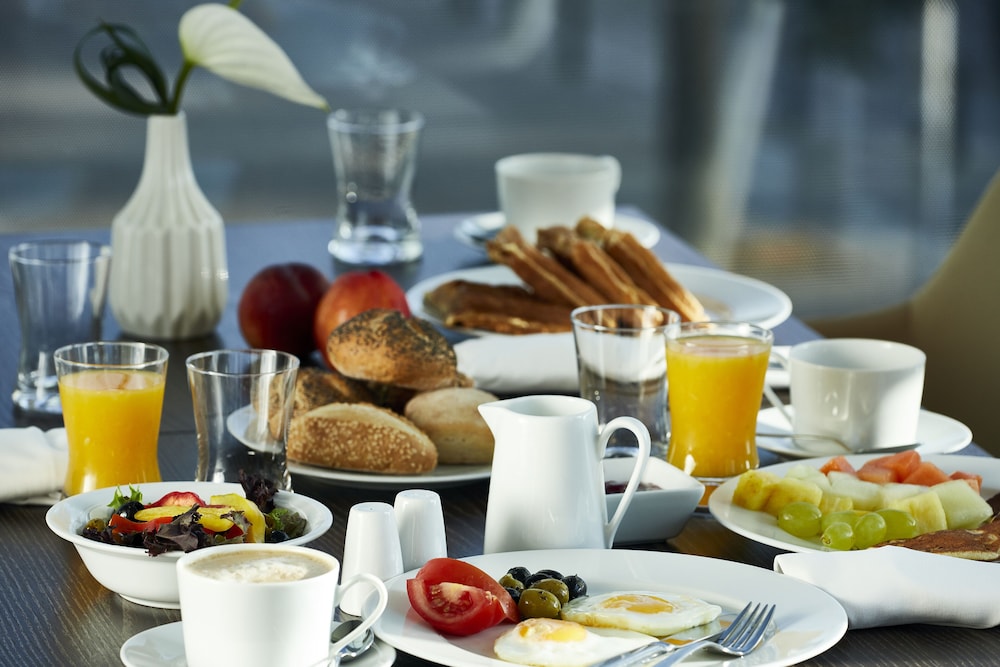 מזון ומשקאות