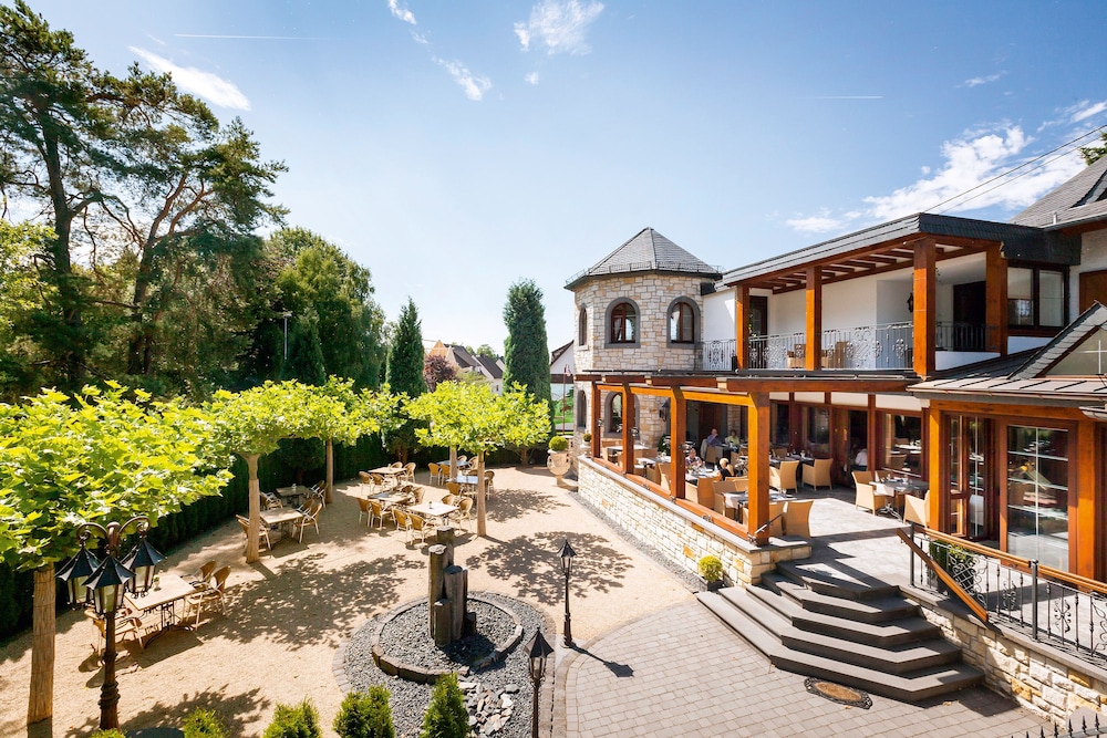 Naturresort Tannenhof GmbH pet-friendly hotel Grossmaischeid