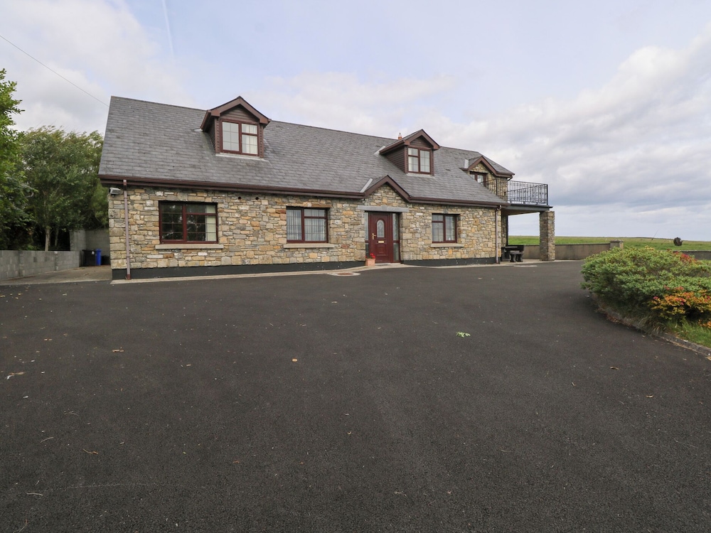 Doonalton House — 4-Star Luxury Hotel in Sligo, Republic of Ireland