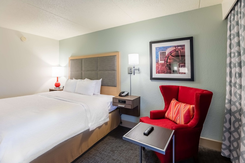 Hampton Inn St. Charles St. Peters - photo 11