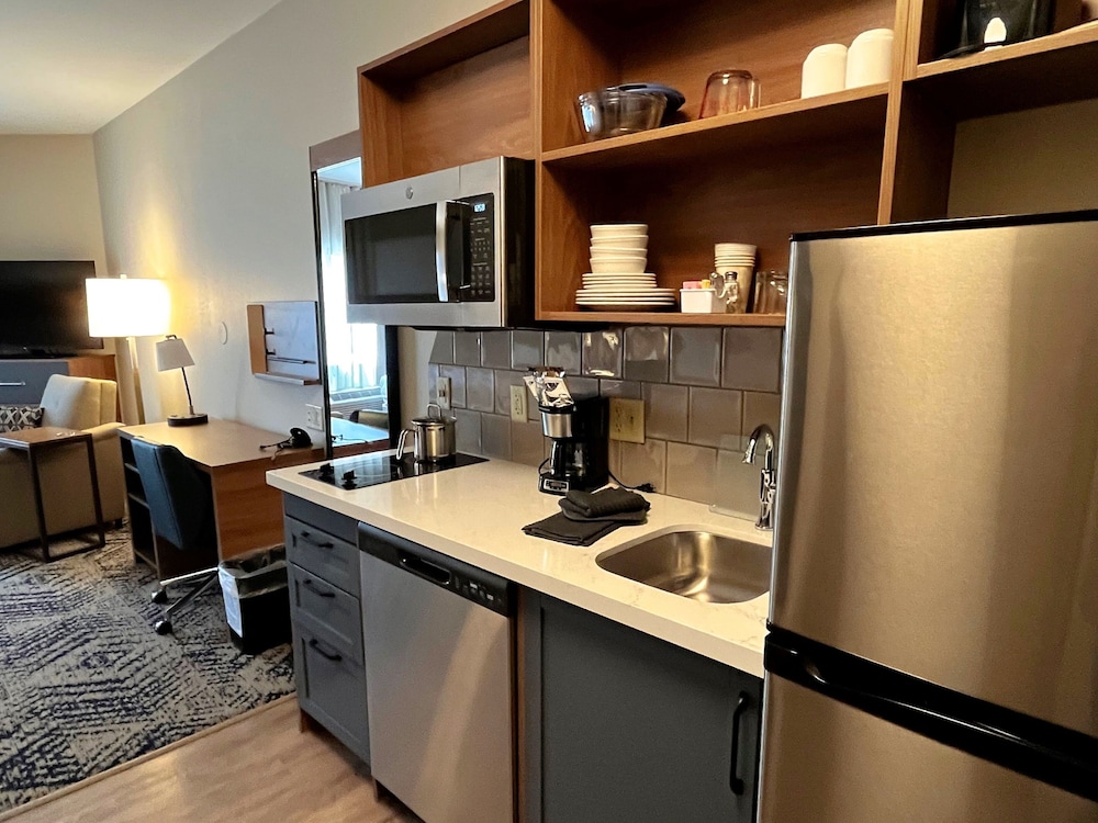 Candlewood Suites Grand Junction NW - photo 9