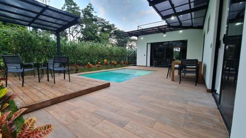 Casa Santa Fe Arenal Volcano — 4-Star Luxury Hotel in Fortuna, Costa Rica