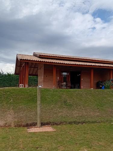 Vinhedos da Serra com Ar quente e frio até 5 pessoas — hotel in Espirito Santo Do Pinhal