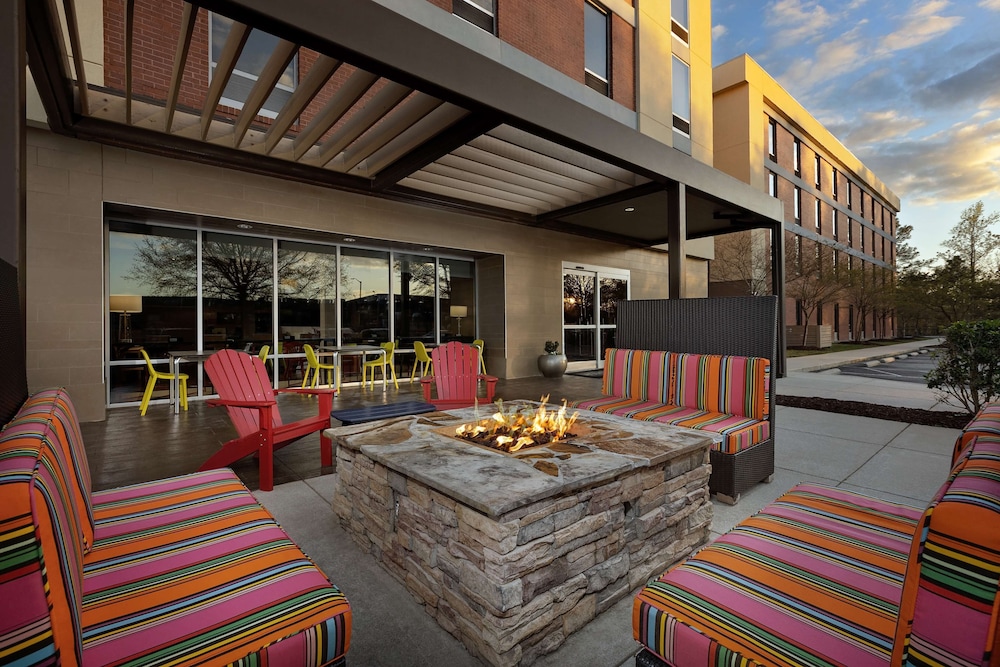 Home2 Suites by Hilton Jacksonville NC - photo 35