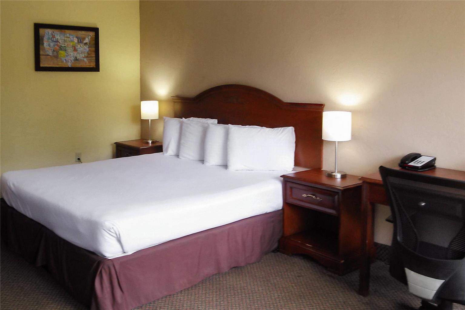 Econo Lodge Ormond Beach Area - photo 8