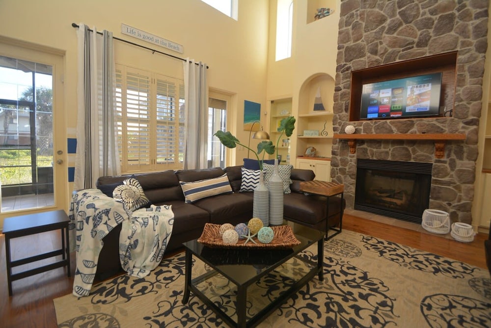 Ocean View Paradise Steps away from the Beach Will Accommodate Up To 10 People including 1 3 Fa - photo 13