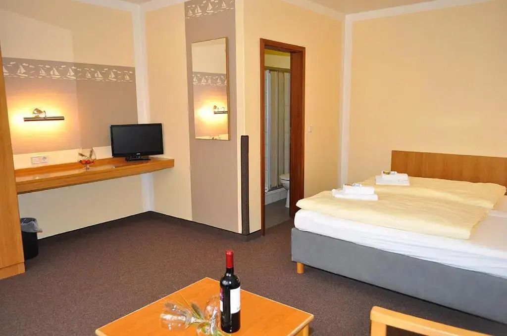 Gästehaus Lietzow & Störtebeker Camp — 4-Star Luxury Hotel in Ostseebad Zinnowitz, Germany