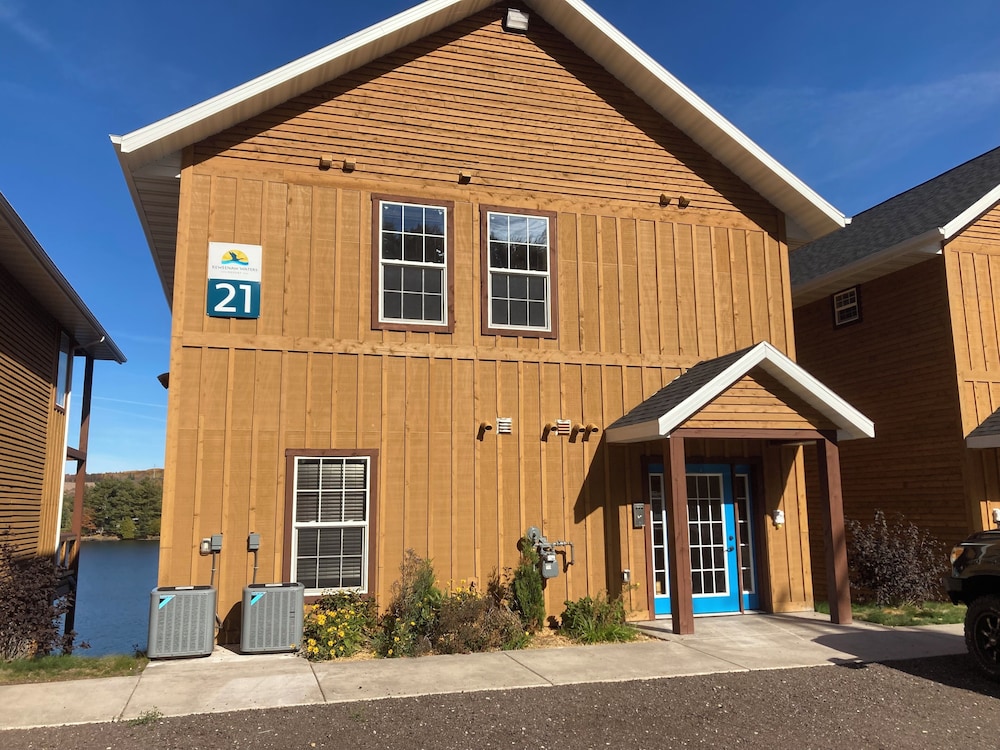 Keweenaw Waters Resort - photo 40