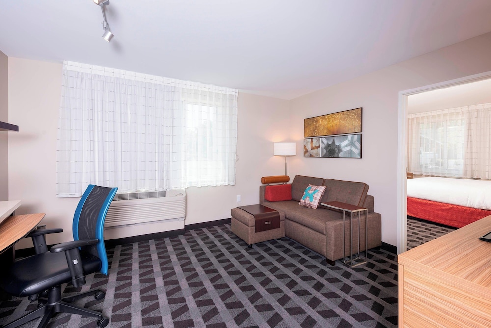 TownePlace Suites by Marriott Louisville North - photo 11
