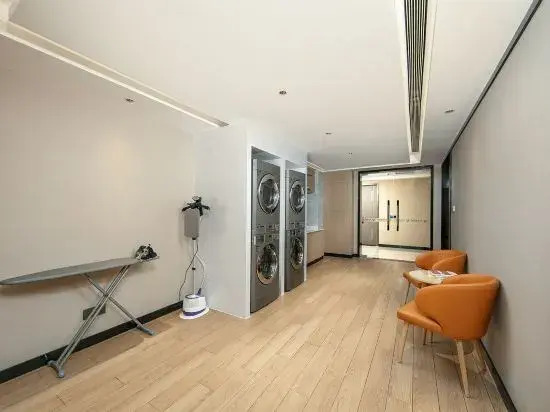 Vienna International Hotel Hami Airport Expressway Yingbin Avenue — hotel near Hami Airport