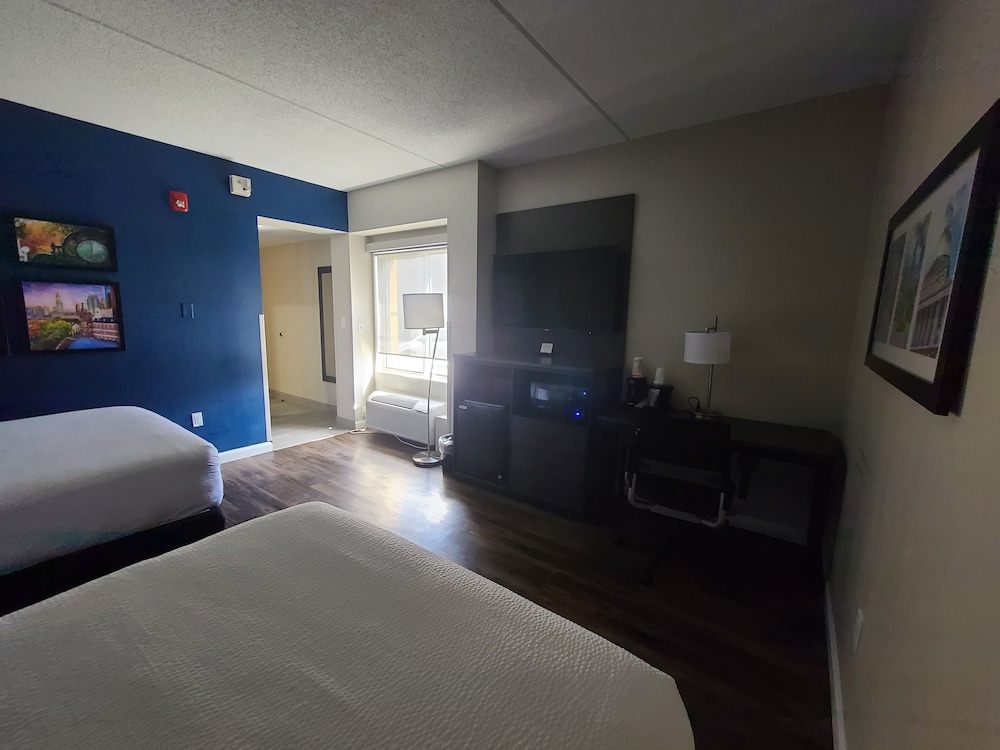 Comfort Inn Boston Milford - photo 12