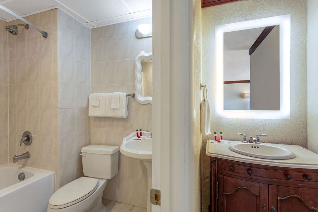 Days Inn by Wyndham Ocean City Oceanfront - photo 13