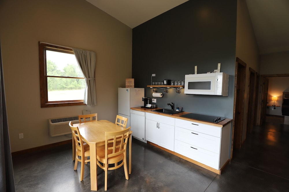 Lakeside Resort - photo 31