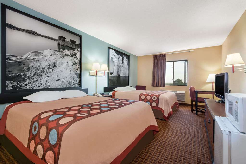 Super 8 by Wyndham Wakeeney - photo 9