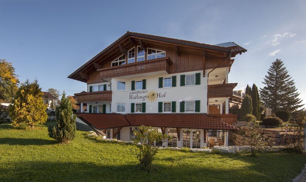 Landhotel Haflingerhof — hotel in Rosshaupten