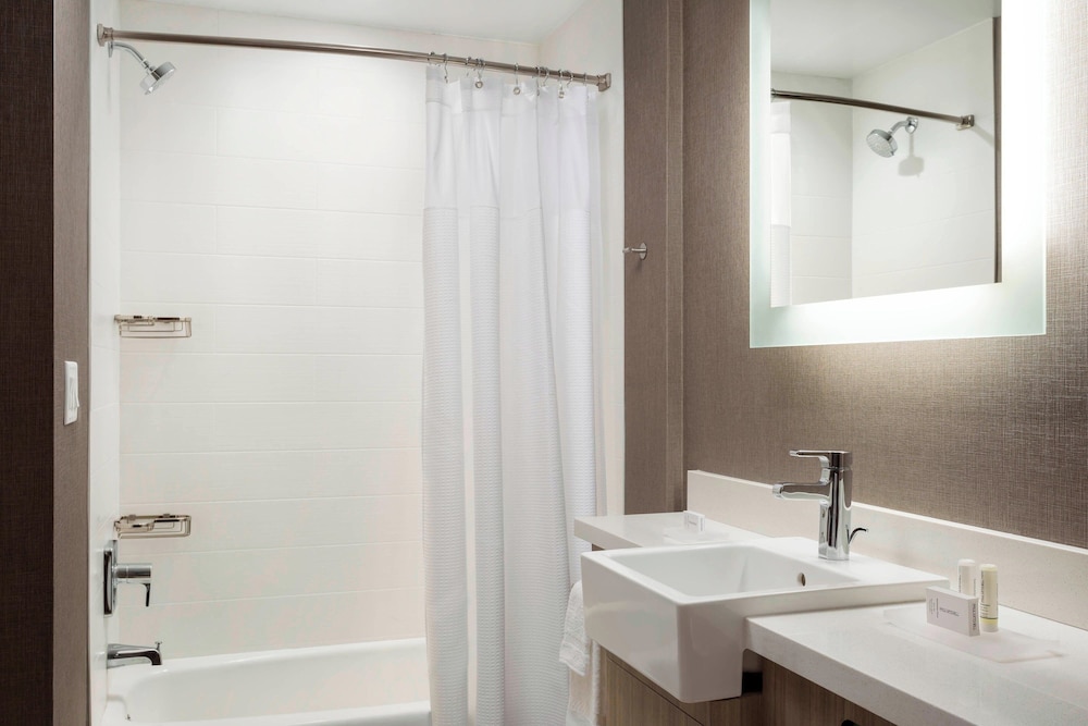 SpringHill Suites by Marriott Belmont Redwood Shores - photo 13