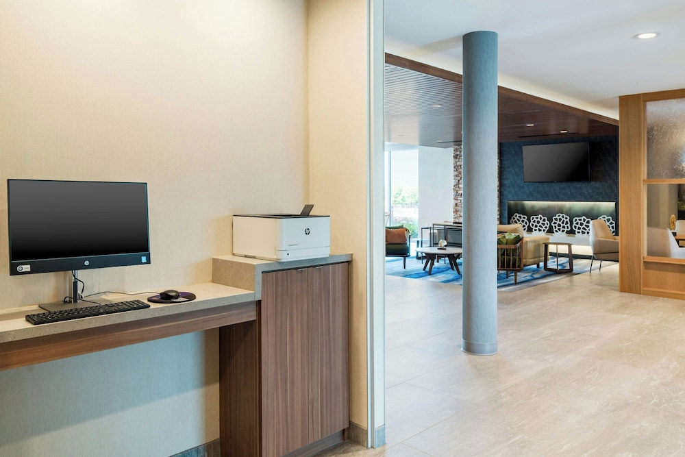 Fairfield by Marriott Inn & Suites Hanford - photo 14