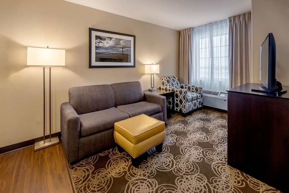 Landmark Suites - photo 5