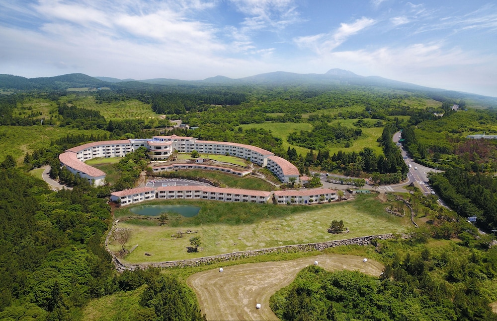 Club ES Jeju Resort in Seogwipo, South Korea